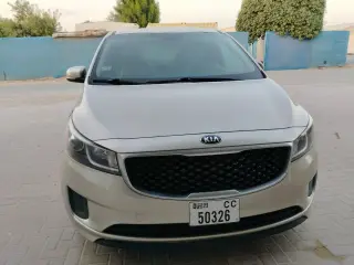 2015 Kia Sedona in Sharjah used car