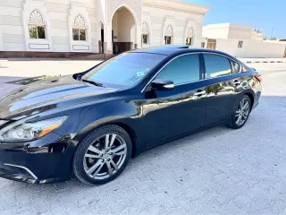 2017 Nissan Altima in Sharjah used car