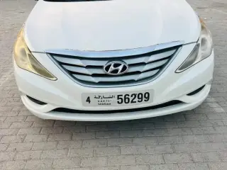 2013 Hyundai Sonata in Sharjah used car