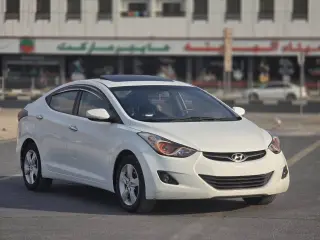 2012 Hyundai Elentra in Sharjah used car