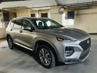 2020 Hyundai Santa Fe in Sharjah used car