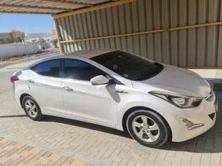 2014 Hyundai Avante in Sharjah used car