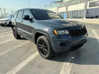 2018 Jeep Grand Cherokee in Sharjah used car