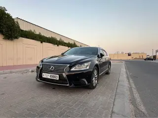 2015 Lexus LS 500 in Sharjah used car