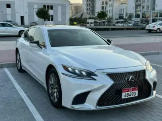 2018 Lexus IS in Sharjah used car