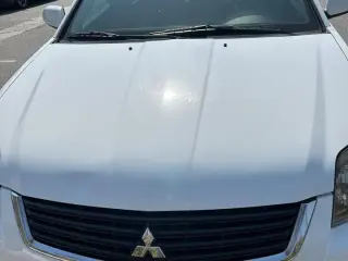 2012 Mitsubishi Galant in Sharjah used car