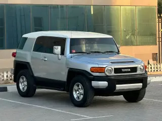 2008 Toyota FJ Cruiser in Sharjah used car
