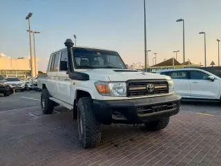 2019 Toyota Land Cruiser Pickup in Sharjah used car
