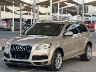 2014 Audi Q7 in Sharjah used car