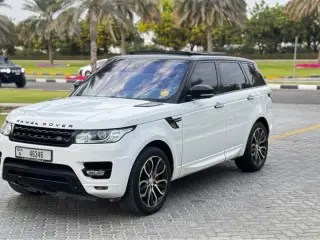2014 Land Rover Range Rover Sport in Sharjah used car