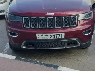 2017 Jeep Grand Cherokee in Sharjah used car