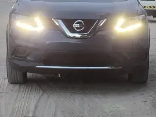 2014 Nissan Rogue in Sharjah used car