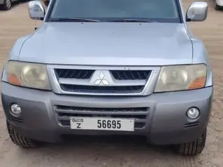 2006 Mitsubishi Pajero in Sharjah used car