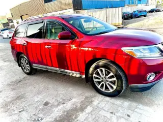2014 Nissan Pathfinder in Sharjah used car
