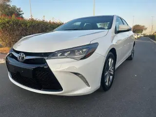 2016 Toyota Camry in Sharjah used car