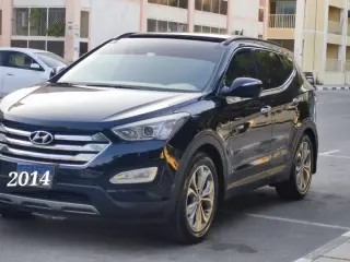 2014 Hyundai Santa Fe in Sharjah used car