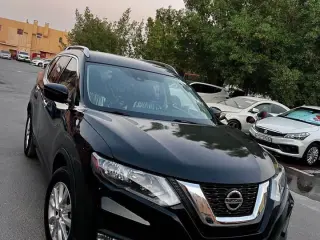 2019 Nissan Rogue in Sharjah used car