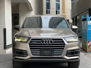 2018 Audi Q7 in Sharjah used car