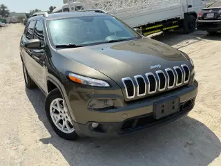 2015 Jeep Cherokee in Sharjah used car
