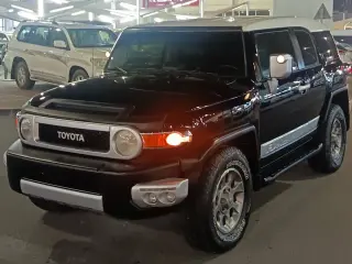 2013 Toyota FJ Cruiser in Sharjah used car