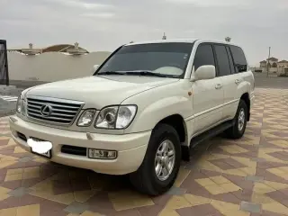 2001 Lexus LX 470 in Sharjah used car