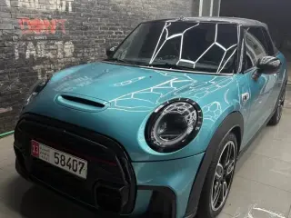 2017 Mini Convertible in Sharjah used car