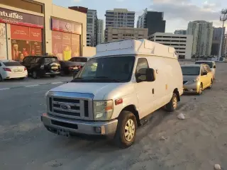 2009 Ford F350 in Sharjah used car