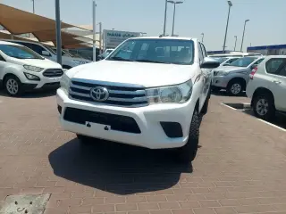 2019 Toyota Hilux in Sharjah used car