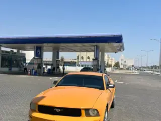 2009 Ford Mustang in Sharjah used car