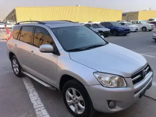 2010 Toyota Rav4 in Sharjah used car