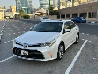 2016 Toyota Avalon in Sharjah used car