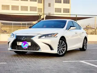 2024 Lexus ES in Sharjah used car