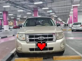 2011 Ford Escape in Sharjah used car