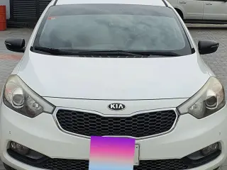2015 Kia Cerato in Sharjah used car