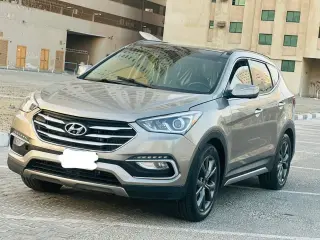 2017 Hyundai Santa Fe in Sharjah used car