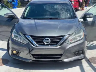 2018 Nissan Altima in Sharjah used car