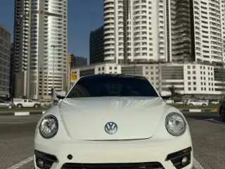 2019 Volkswagen Beetle in Sharjah used car