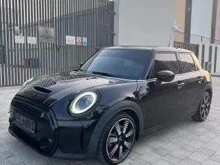 2022 Mini Coupe in Sharjah used car