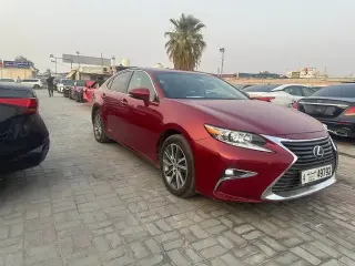 2016 Lexus ES in Sharjah used car