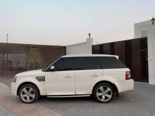 2010 Land Rover Range Rover Sport in Sharjah used car
