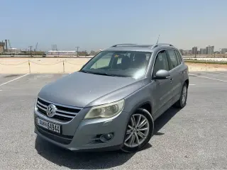 2010 Volkswagen Tiguan in Sharjah used car