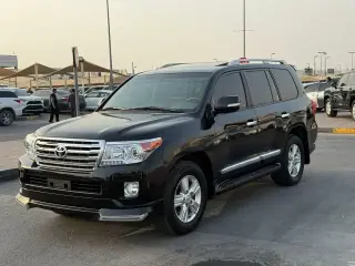 2015 Toyota Land Cruiser in Sharjah used car