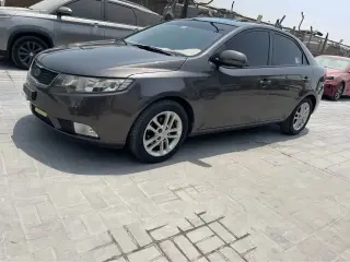 2012 Kia Cerato in Sharjah used car