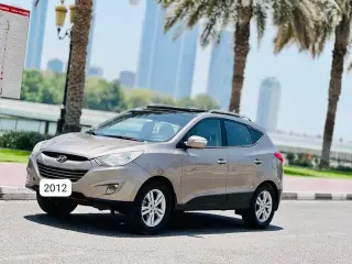 2012 Hyundai Tucson in Sharjah used car