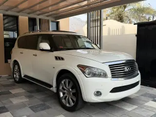 2014 Infiniti QX80 في Sharjah سيارة مستعملة