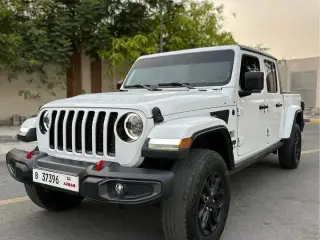 2023 Jeep Gladiator in Sharjah used car