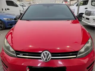 2016 Volkswagen Golf in Sharjah used car