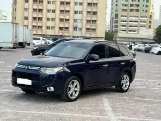 2014 Mitsubishi Outlander in Sharjah used car