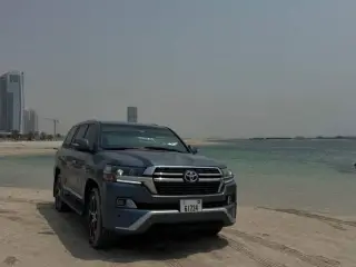 2011 Toyota Land Cruiser in Sharjah used car
