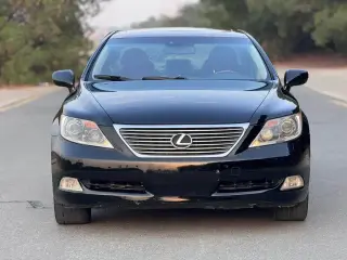 2009 Lexus LS 460 in Sharjah used car